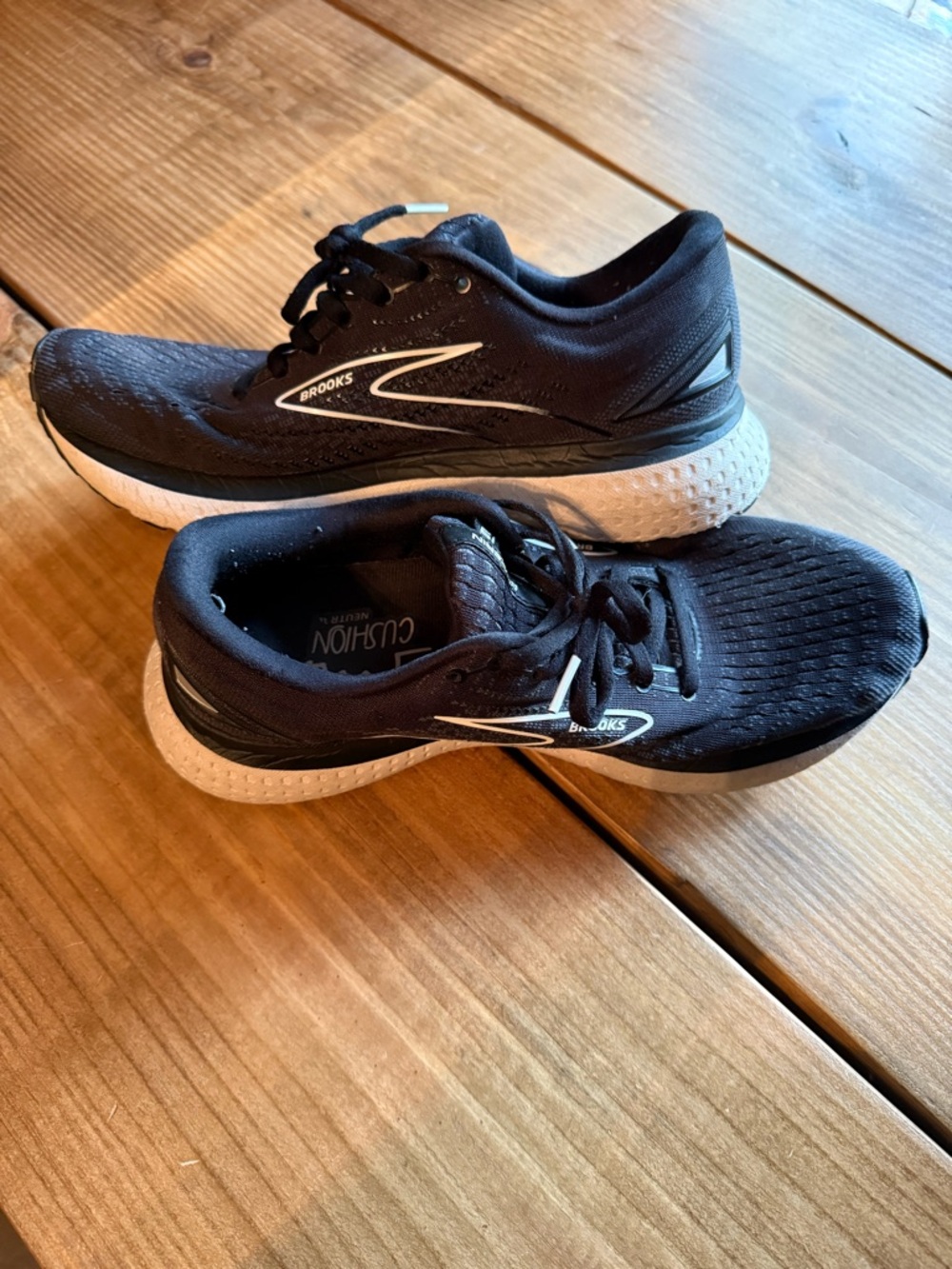 Brooks Glycerin 19 Black and White Cushioned Running Shoes